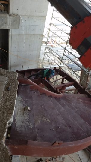 Escalera Ana G. Mendez Inst 06